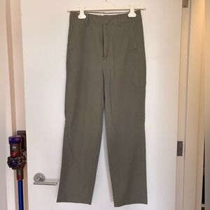 Uniqlo U Lemaire Straight-Leg Dress Pants in Olive Green